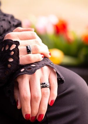 Dondella keraamilised hõbesõrmused - ehted ja sõrmused naistele. Kingituseks naisele
