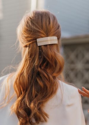 Dondella® beige hair clip made of bioplastic