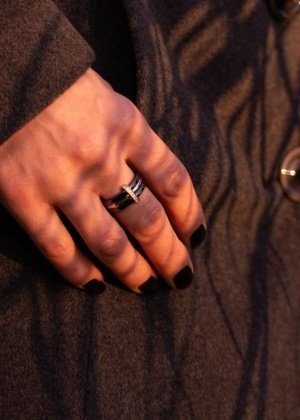 Dondella keraamilised hõbesõrmused - ehted ja sõrmused naistele. Kingituseks naisele