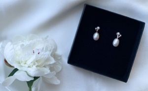 Pearl jewelry, jewelry with pearls