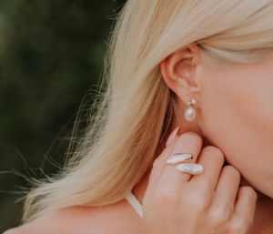 Pearl earrings, pearl jewelry, pearl rings