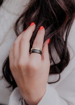 Dondella® must matt keraamiline sõrmus naisele
